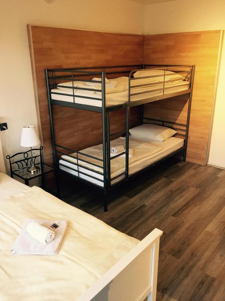 Gz Hostel Bornheim Widdig Экстерьер фото