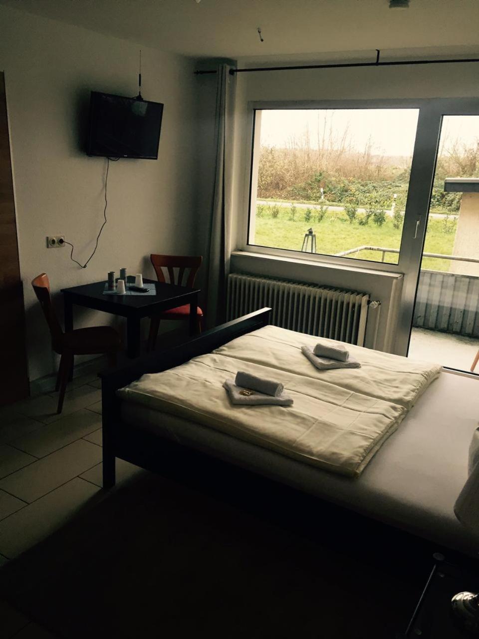 Gz Hostel Bornheim Widdig Экстерьер фото