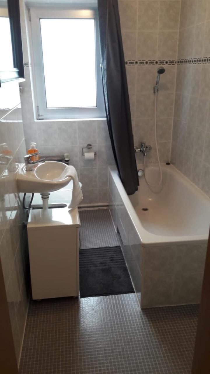 Gz Hostel Bornheim Widdig Экстерьер фото